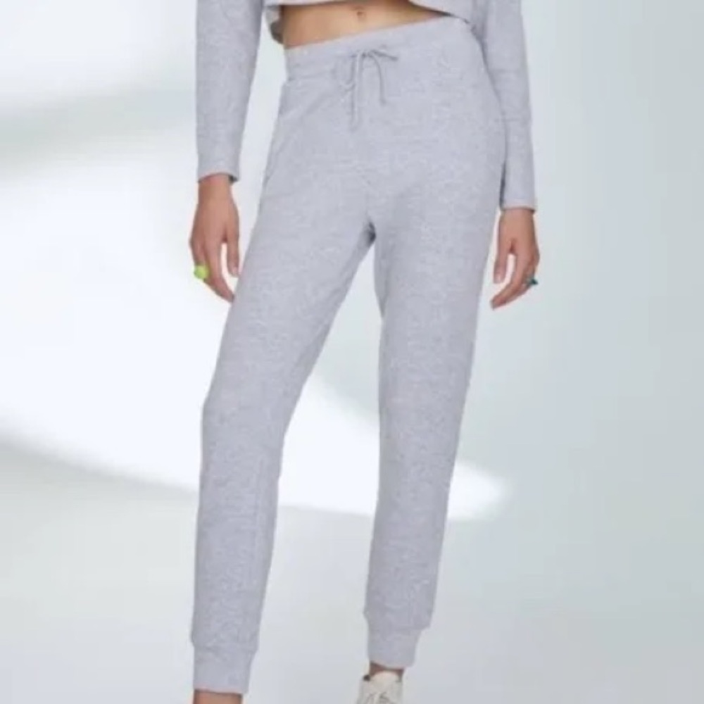 Sunday Best Gray Jogger Sweatpants - Classic Cozy Lounge Pants - Aritzia